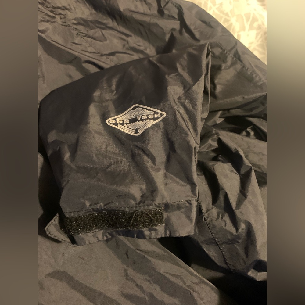 Jacket/Outerwear - image 6